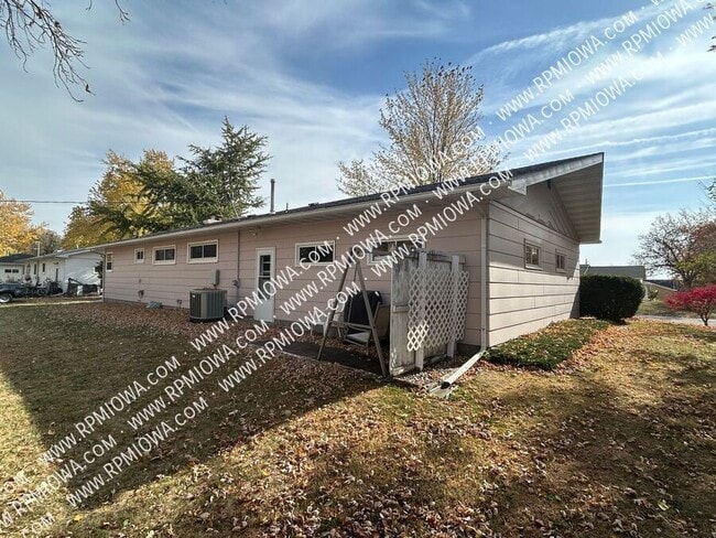 Foto del edificio - 605 4th Ave