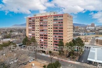 Building Photo - 1331 Park Ave SW