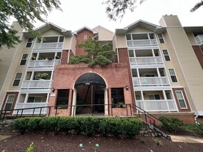 Building Photo - 1504 Lincoln Way