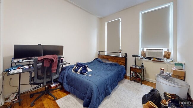 Foto del edificio - 78 W 11th St