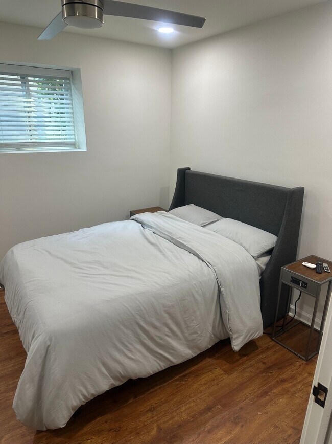 Foto del edificio - Room in Apartment on Rockcliff Rd SE