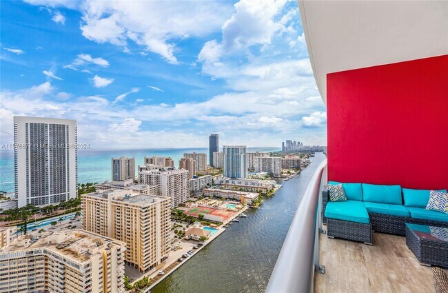 Foto del edificio - 2600 E Hallandale Beach Blvd