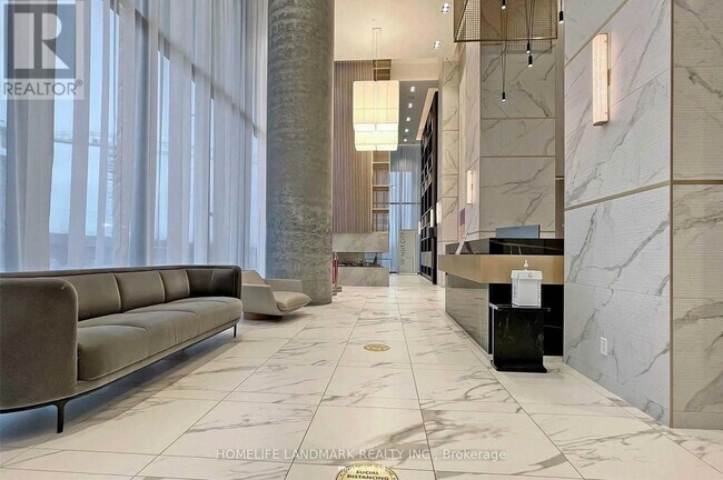 Photo du bâtiment - 950 Portage Pkwy