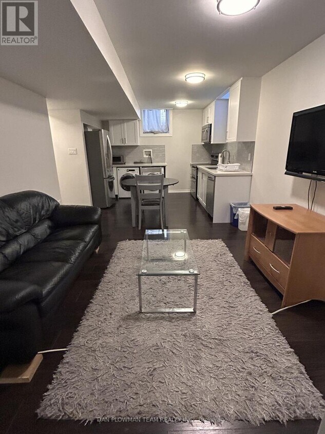 Photo principale - 28 Sheldon Dr