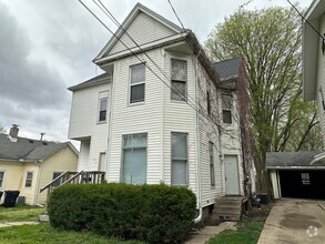 Building Photo - 909 W Taylor St