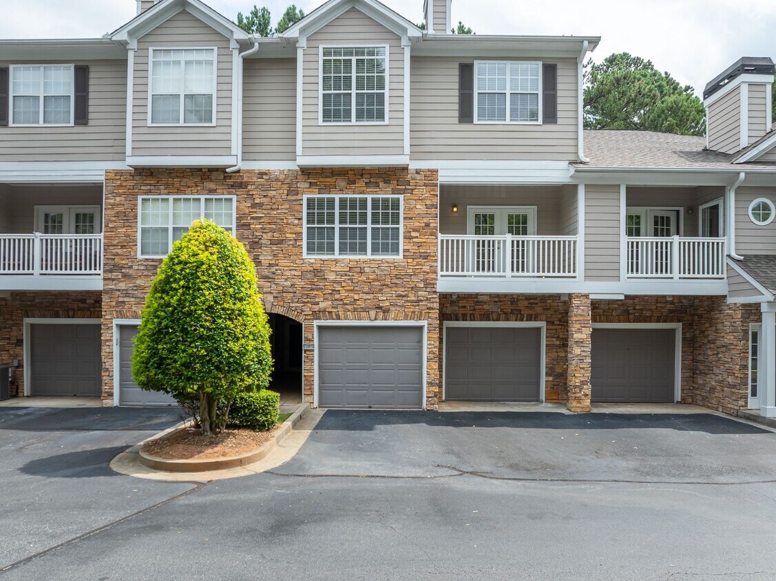 Primary Photo - Sought After Towne Lake Location- Walking ...