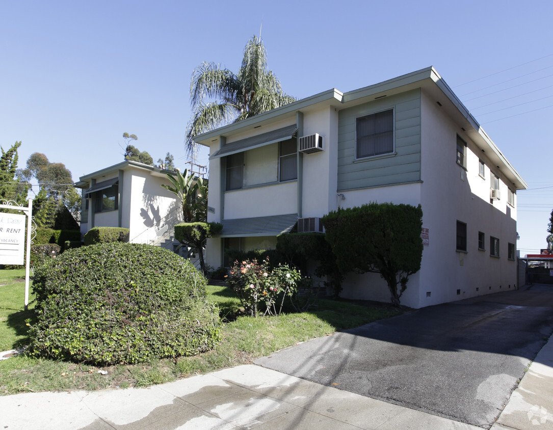 Primary Photo - 4460 Ensign Ave