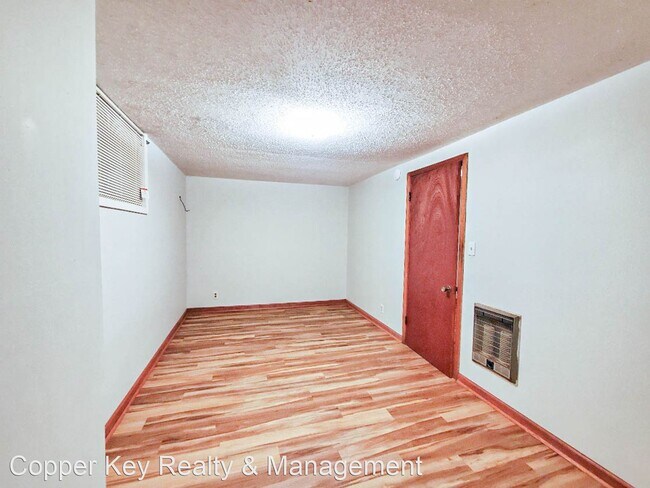 Building Photo - 3 br, 1 bath House - 424 Reynolds Street
