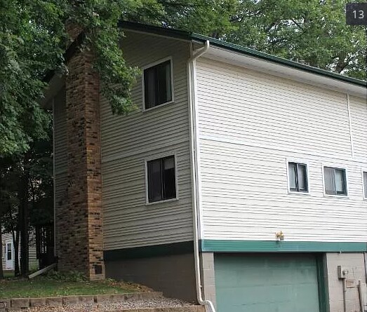 Front of house - 2741 Terraceview Ln N