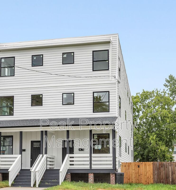 Foto principal - 1322 N 31st St