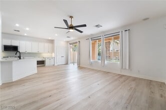 Building Photo - 299 Queen Creek Cir