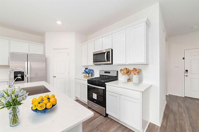 Building Photo - 6106 Ginevra Summers Dr