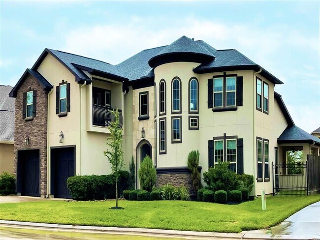 Building Photo - 26006 Carolina Cherry Ct
