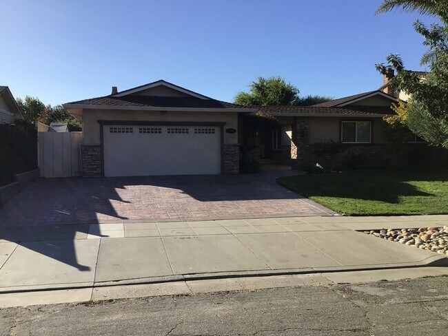 Foto del edificio - Stunning Executive Home in Almaden