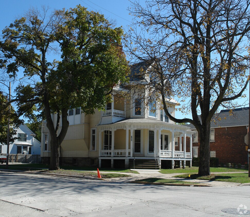 Foto principal - 702 Wayne St