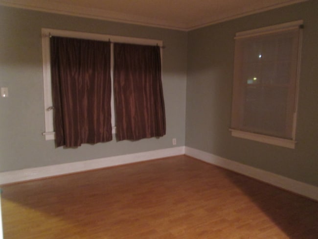 Building Photo - 3820 Goldwyn Terrace