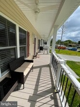 Building Photo - 325 2nd St