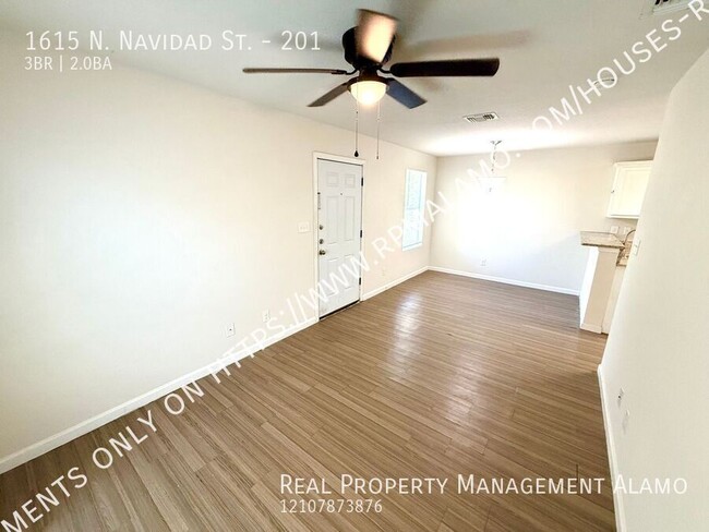 Foto del edificio - 1615 N Navidad St