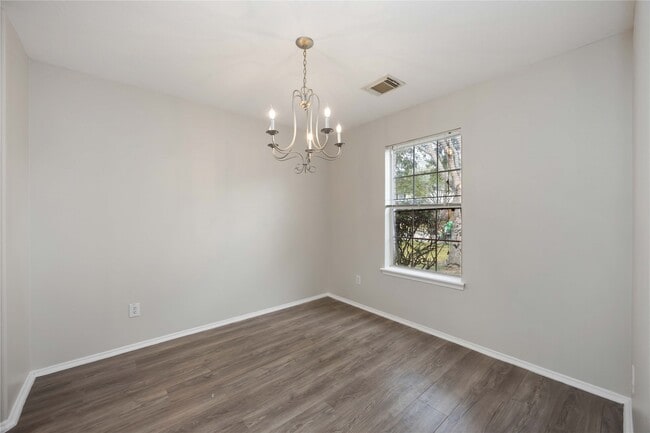 Foto del edificio - 2131 Acorn Glen Trail