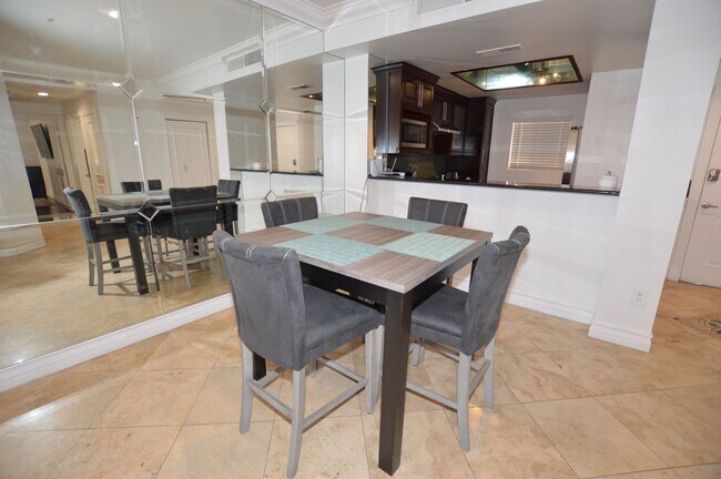 Foto del edificio - Meridian - Newly Remodeled Luxury Condo Re...
