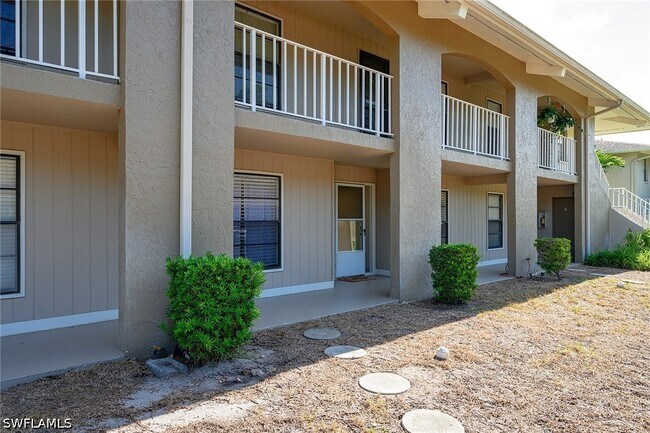 Foto del edificio - 135 Cypress Way E