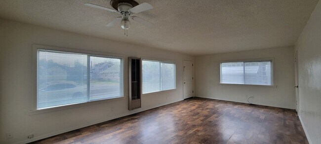 Foto del edificio - Westside 2 Bedroom 1 Bath House