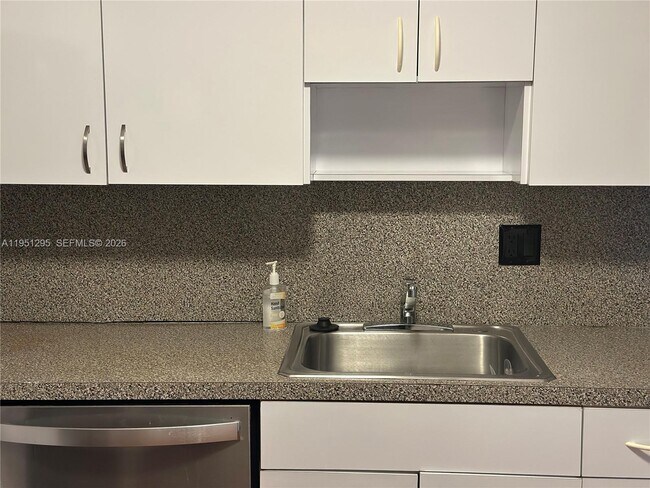 Foto del edificio - 1170 N Federal Hwy