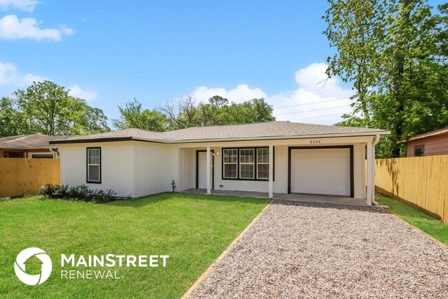 Building Photo - 8006 Lynette St