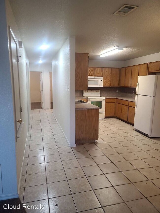 Foto del edificio - 3 br, 2 bath House - 2709 Alma Drive, Unit A