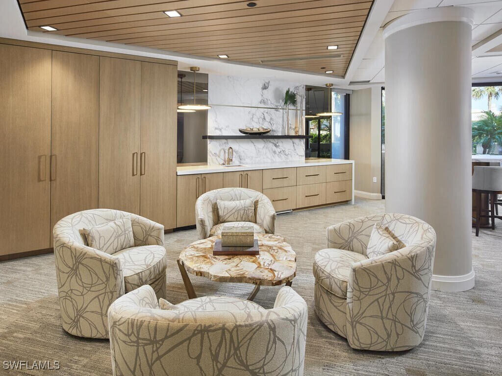 Foto del edificio - 4551 Gulf Shore Blvd N