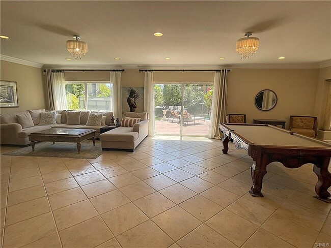 Foto del edificio - 23540 Lull St
