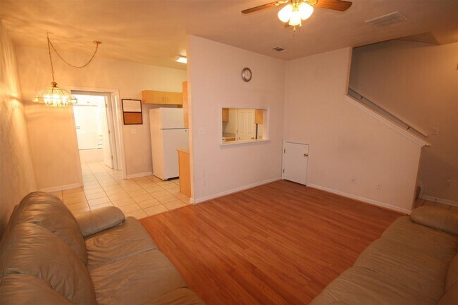 Building Photo - 2403 Hartsfield Road