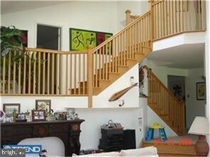 Foto del edificio - 742 Newtown Rd