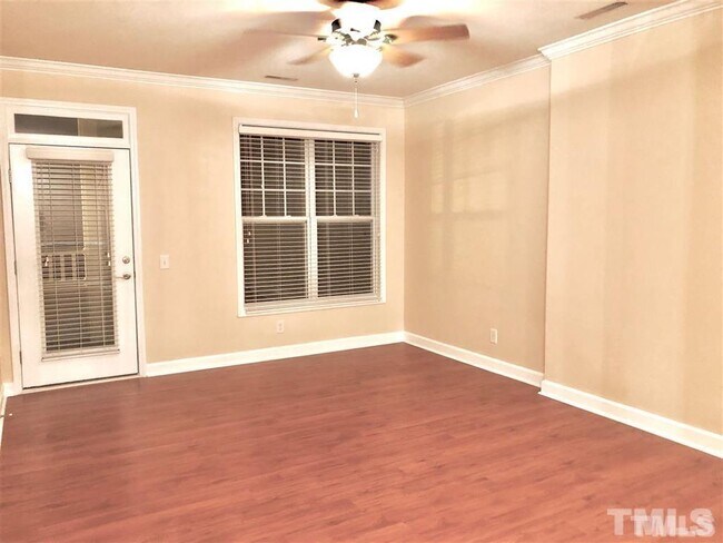 Building Photo - 624 Eyam Hall Ln