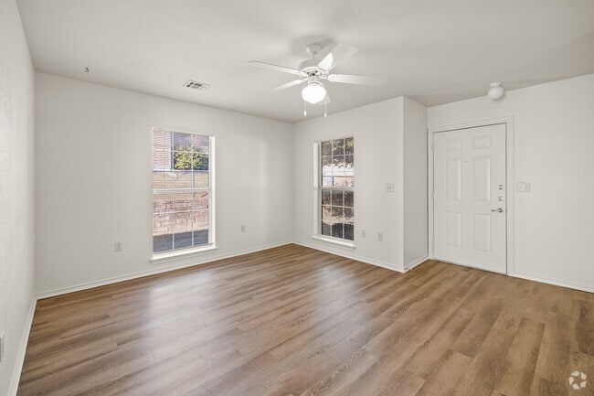 2BR, 1BA - 836SF - Living Room - Oak Timbers White Settlement