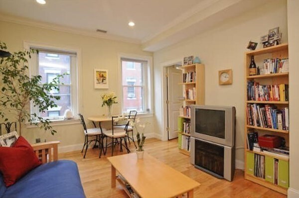 Building Photo - 43 Revere St