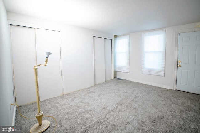 Building Photo - 28 Mt Holly Ave