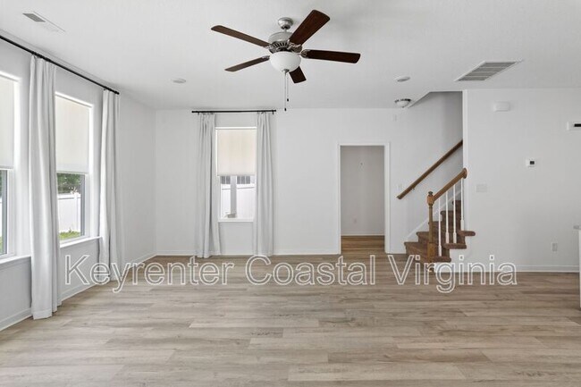 Foto del edificio - 1415 Waltham Ln