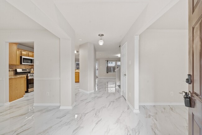 Building Photo - 3519 Brackenfern Rd