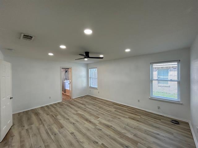 Building Photo - 905 Charlotte Dr