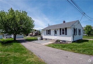 Building Photo - 40 Draper Ave