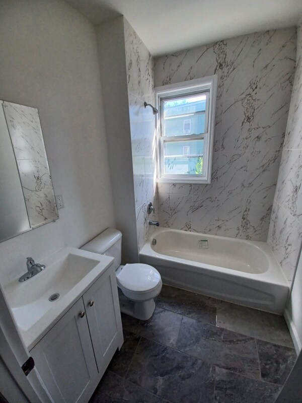 Foto del edificio - 114 S 12th St