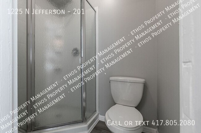 Foto del edificio - 1225 N Jefferson-201