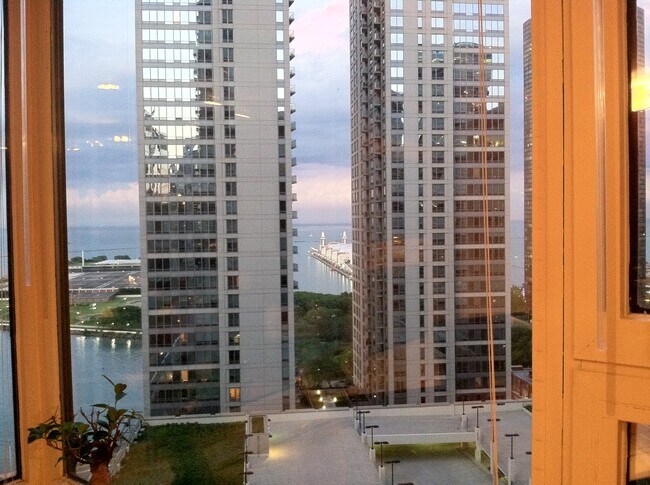 Foto del edificio - 401 E Ontario St