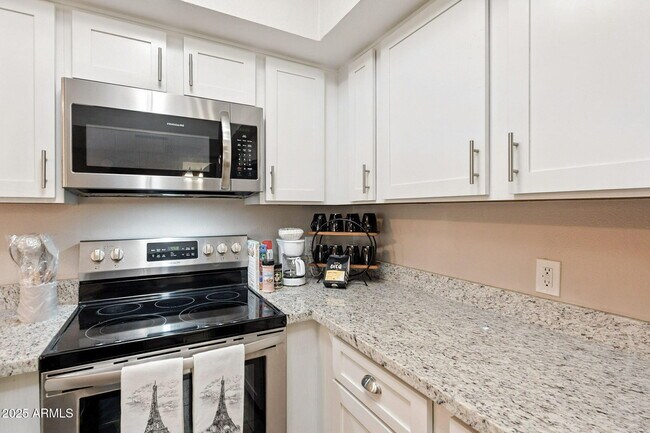 Foto del edificio - 8004 N 32nd Dr