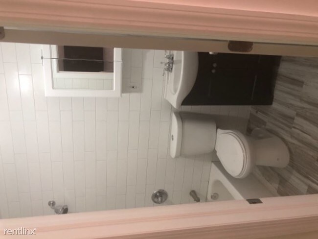 Foto del edificio - 4059 Lowerre Pl