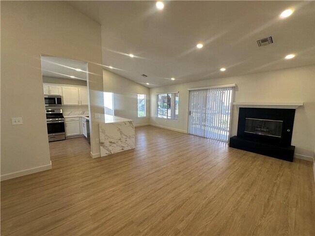 Foto del edificio - Summerlin 55+ Active Resort!!  Country Clu...