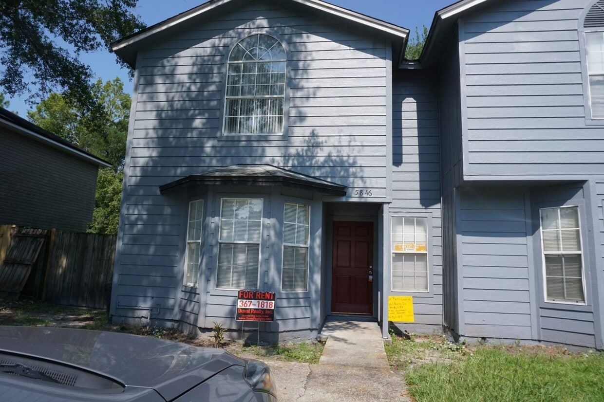 Primary Photo - 3/2.5 Westside Townhome