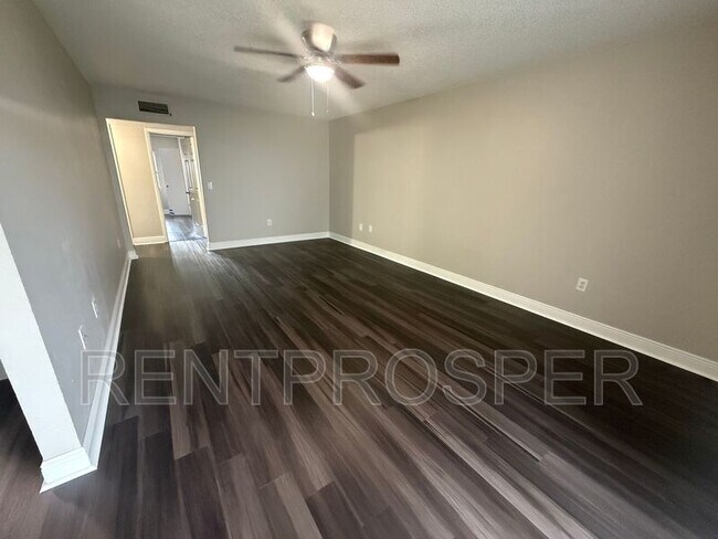 Building Photo - 4307 S Semoran Blvd