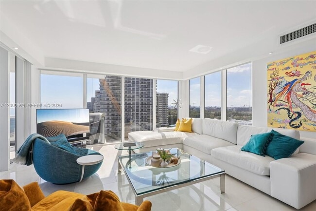 Building Photo - 10275 Collins Ave